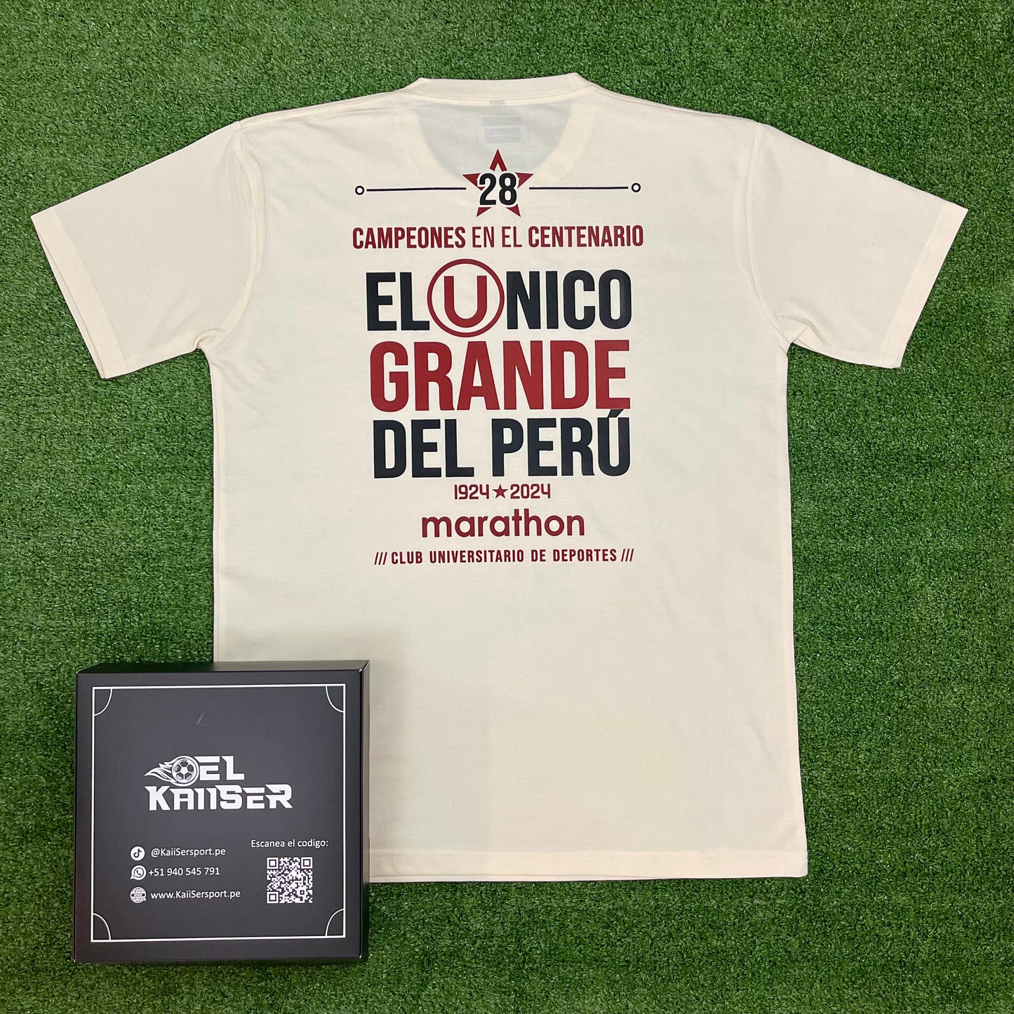 Polo Algodón Crema de Universitario Bicampeón 2024 - Liga1 (Ver. Nacional) - Hombre - #La28