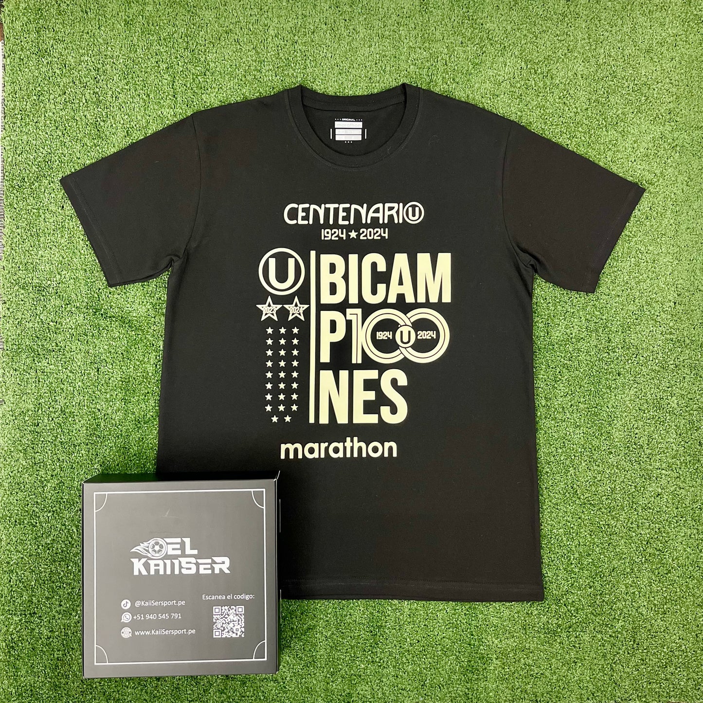 Polo Algodón Negro de Universitario Bicampeón 2024 - Liga1 (Ver. Nacional) - Hombre - #La28