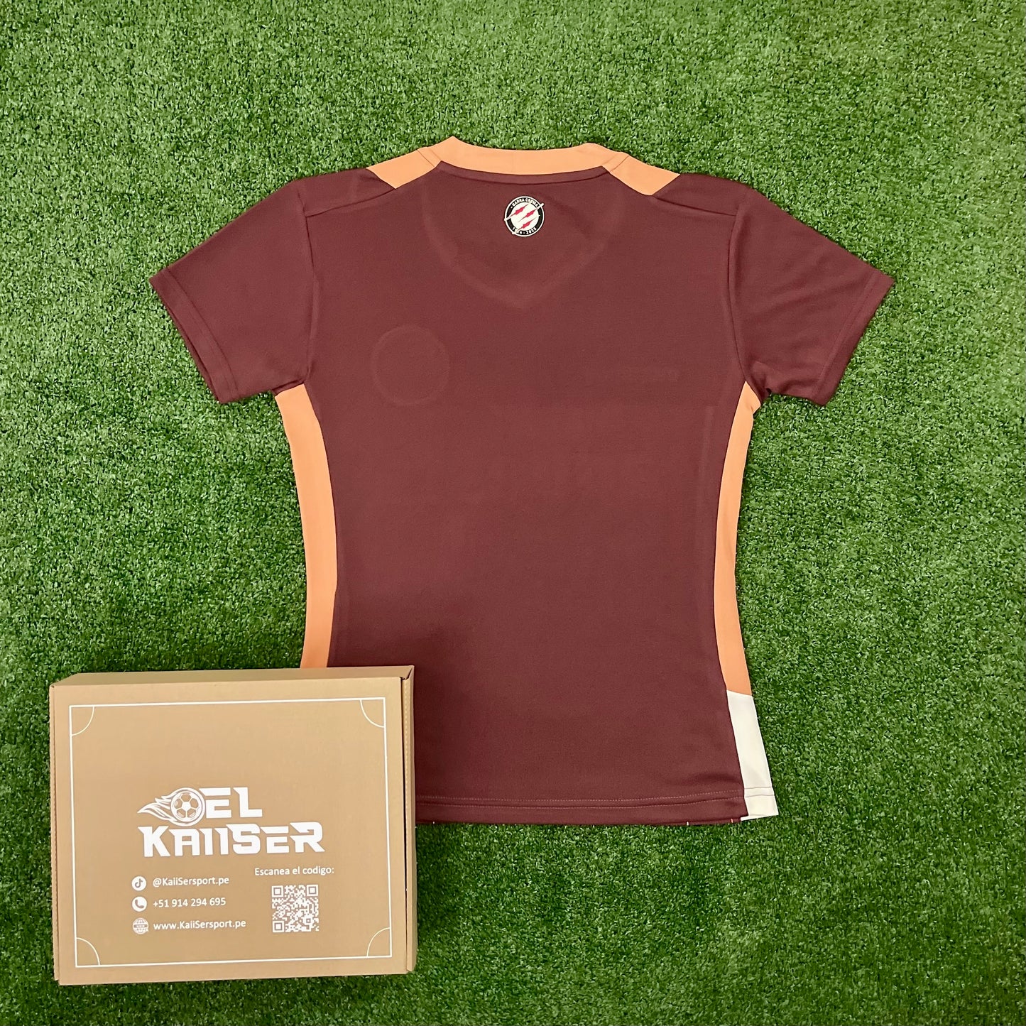 Camiseta de Universitario 2025 (Ver. Nacional) - Mujer - Alterna