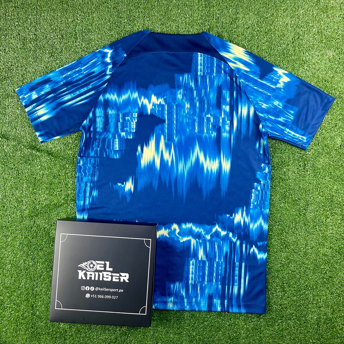 Camiseta de Alianza Lima 2024 (Ver. Importada) - Hombre - Entrenamiento