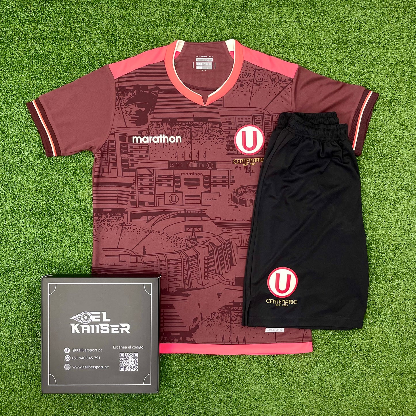 Conjunto Importado de Universitario 2024 - Alterna (Camiseta + Short)